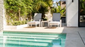 Villa for sale in Huerta Belón, Marbella City
