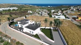 Villa for sale in Valle Romano, Estepona West