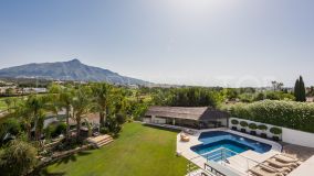 One of the largest villas ever built in Nueva Andalucia!