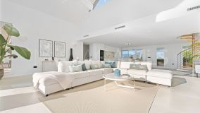 Penthouse for sale in Magna Marbella, Nueva Andalucia