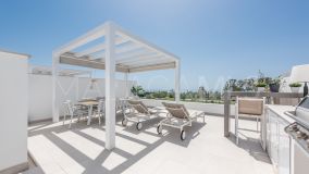 Penthouse for sale in Belaire, Estepona East