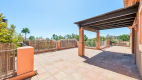 Penthouse for sale in Benatalaya, Estepona East