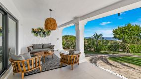 Villa for sale in Los Reales - Sierra Estepona, Altos de Estepona