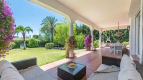 Villa en venta en Atalaya Golf, Estepona Este