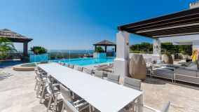 Villa for sale in Los Flamingos, Benahavis