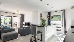 Apartment for sale in Nueva Andalucia, Marbella