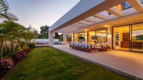 Villa zu verkaufen in Linda Vista Baja, San Pedro de Alcantara