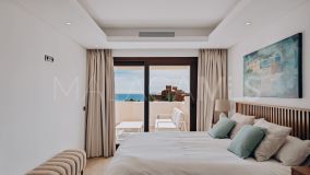Penthouse for sale in Bahia de la Plata, Estepona East
