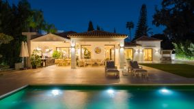 Villa for sale in Nueva Andalucia, Marbella