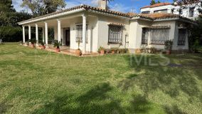 Villa for sale in Paraiso Medio, Estepona East