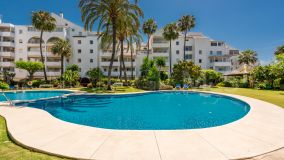 Lägenhet for sale in Atalaya, Estepona Öst