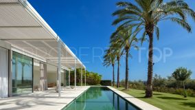 Marvellous frontline golf villa with a stunning garden in the prestigious Finca Cortesin resort!