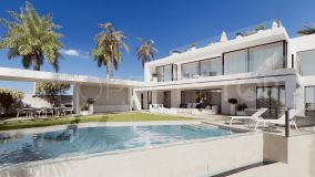Villa en venta en Cascada de Camojan, Marbella