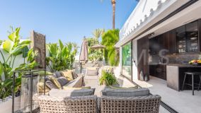 Town House for sale in El Oasis Club, Marbella Golden Mile