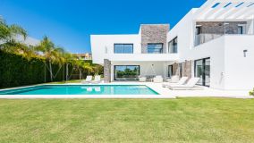 Villa en venta en Monte Biarritz, Estepona Este