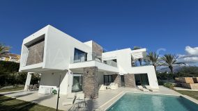 Villa for sale in Monte Biarritz, Estepona Est