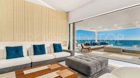 Magnificent frontline beach penthouse in Emare - Estepona