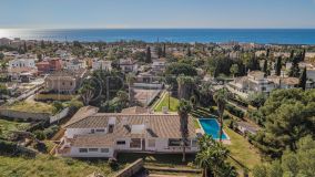 Investment opportunity for a villa on a large plot above Marbella center