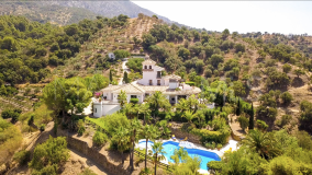 Finca for sale in Istan