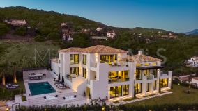 Villa for sale in El Madroñal, Benahavis