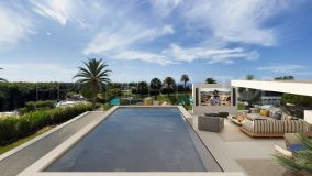 Espectaculares nuevas villas semiconjuntas a 200 metros de la playa en la Milla de Oro de Marbella!