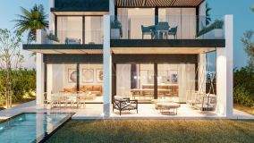 Villa for sale in El Campanario, Estepona