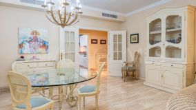 Apartamento en venta en Alhambra del Golf, Estepona Este