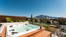Villa for sale in La Campana, Nueva Andalucia