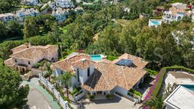 Villa en venta en El Herrojo, Benahavis