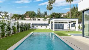 Villa for sale in Nueva Atalaya, Estepona Öst