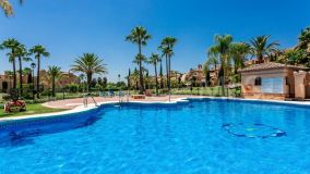 Ático en venta en La Cartuja del Golf, Estepona Este