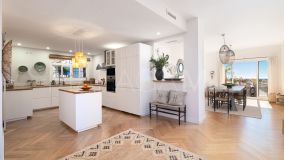 Lägenhet for sale in Les Belvederes, Nueva Andalucia