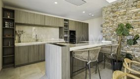 Villa for sale in La Alqueria, Benahavis