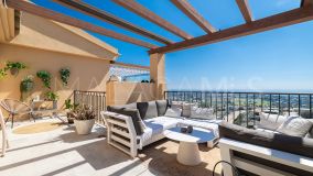 Penthouse for sale in Hacienda del Señorio de Cifuentes, Benahavis