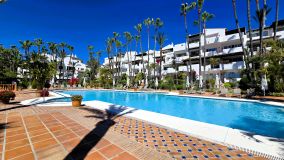 Tvåvånings takvåning for sale in Marina Puente Romano, Marbella Golden Mile