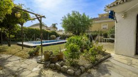 Villa for sale in Alta Vista, San Pedro de Alcantara