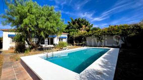 Villa for sale in Alta Vista, San Pedro de Alcantara