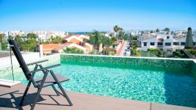 For sale villa with 4 bedrooms in San Pedro Playa