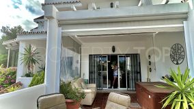 Se vende adosado con 4 dormitorios en La Duquesa Golf