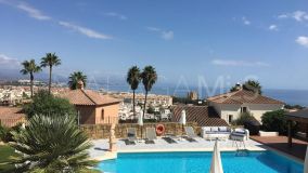 Villa till salu på La Duquesa Golf, Manilva