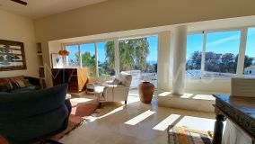 Villa for sale in Seghers, Estepona