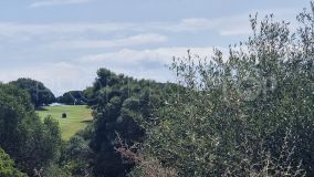 FANTASTIC PLOT ON THE FIRST LINE OF LA RESERVA GOLF WITH SEA VIEWS