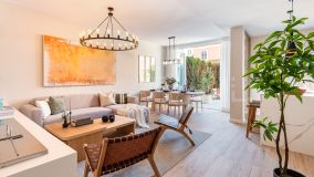 Adosado en venta en Nueva Andalucia, Marbella