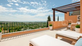 Duplex Penthouse with High-End Renovation and Panoramic Views in Nueva Andalucía