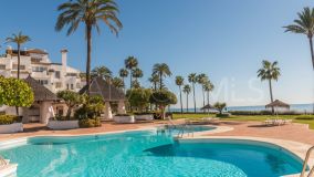 Takvåning for sale in Beach Side New Golden Mile, Estepona Öst