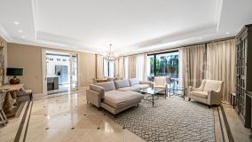 Chalet en venta en Los Flamingos, Benahavis
