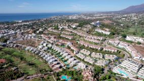 Reihenhaus zu verkaufen in El Campanario, Estepona Ost