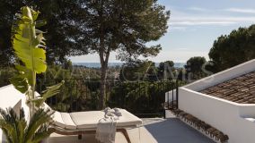 Reihenhaus zu verkaufen in Aloha, Nueva Andalucia