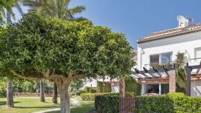 Town House for sale in Estepona West
