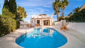 Villa a la venta con 4 dormitorios en Cap Marti